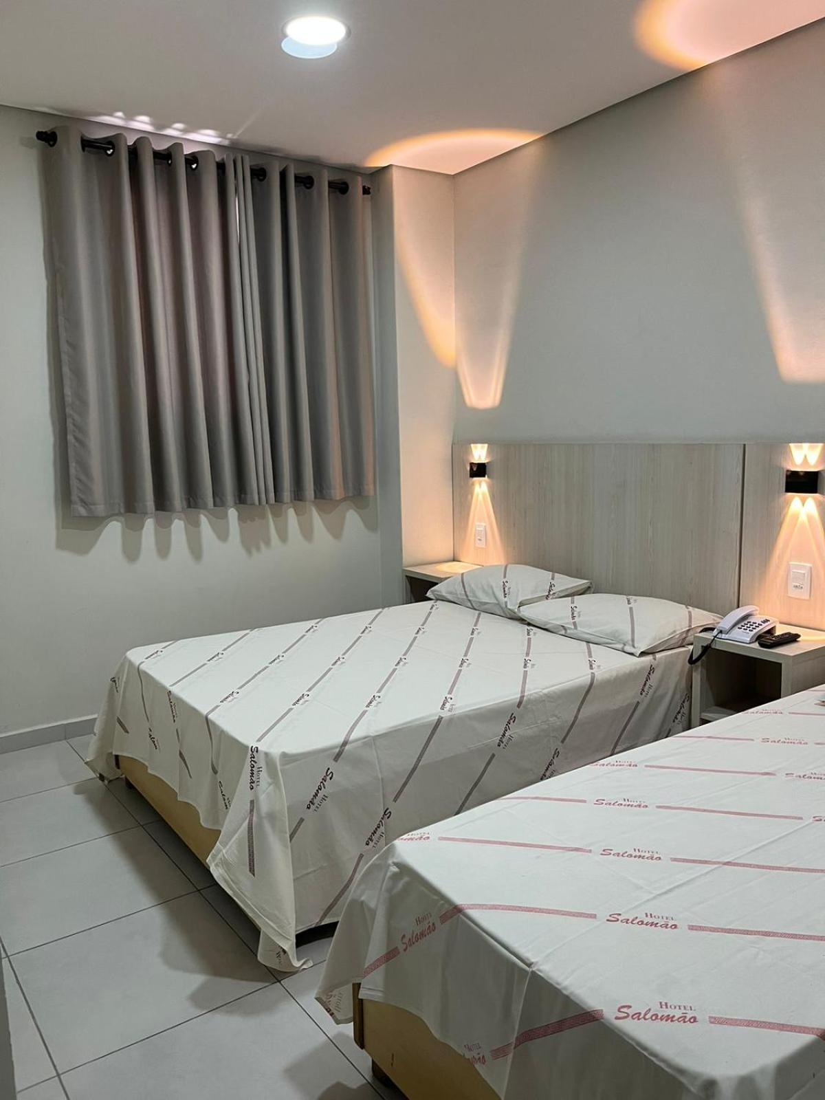 Hotel Salomao - Proximo A 25 De Marco, Bom Retiro, Bras E Rua Santa Efigenia, A 2 Minutos Do Mirante Sampa Sky E Pista De Skate Anhangabau São Paulo Exterior foto